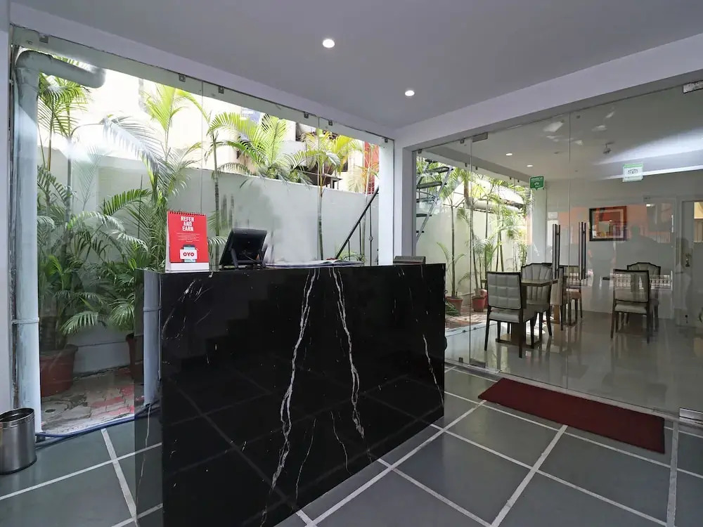Oyo 36083 The Guest House