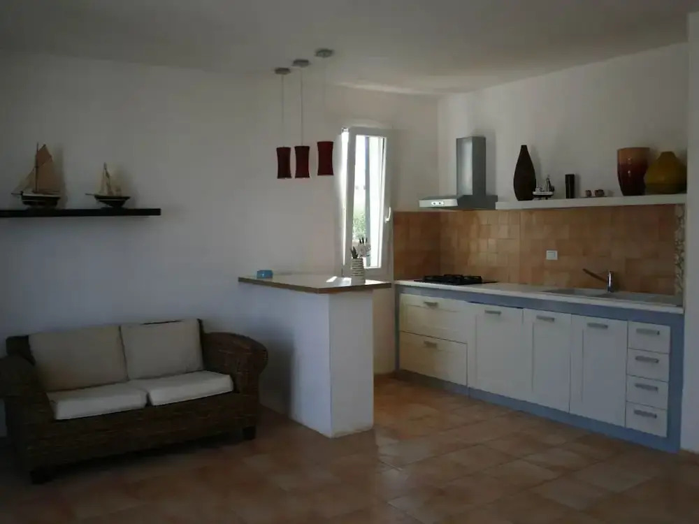 Villa Elena - Two Luxury Suites, garden & fast Wi-Fi near the Sea