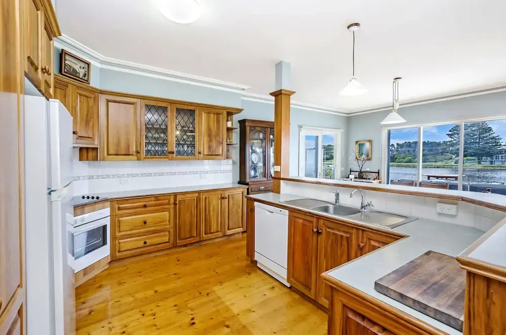 River Charm Apartment