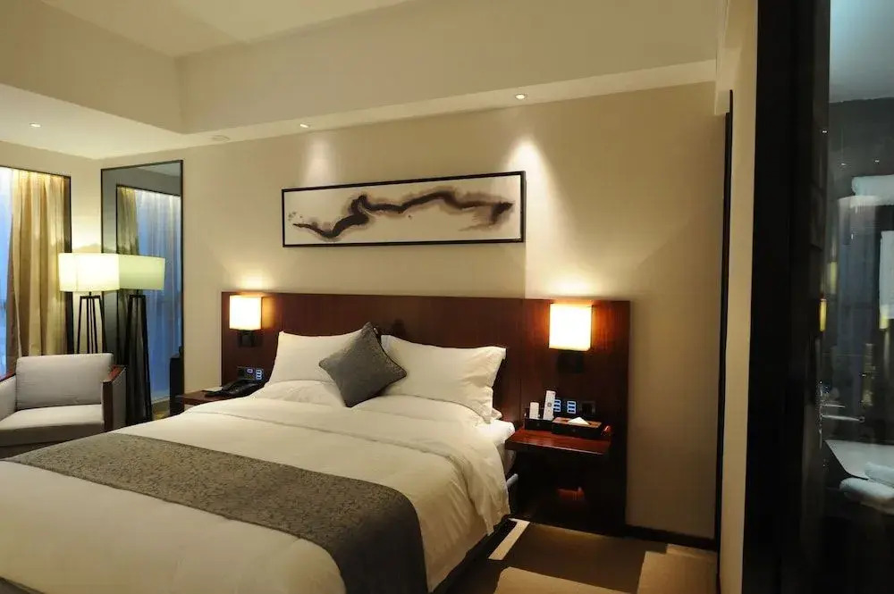 Homewise Hotel