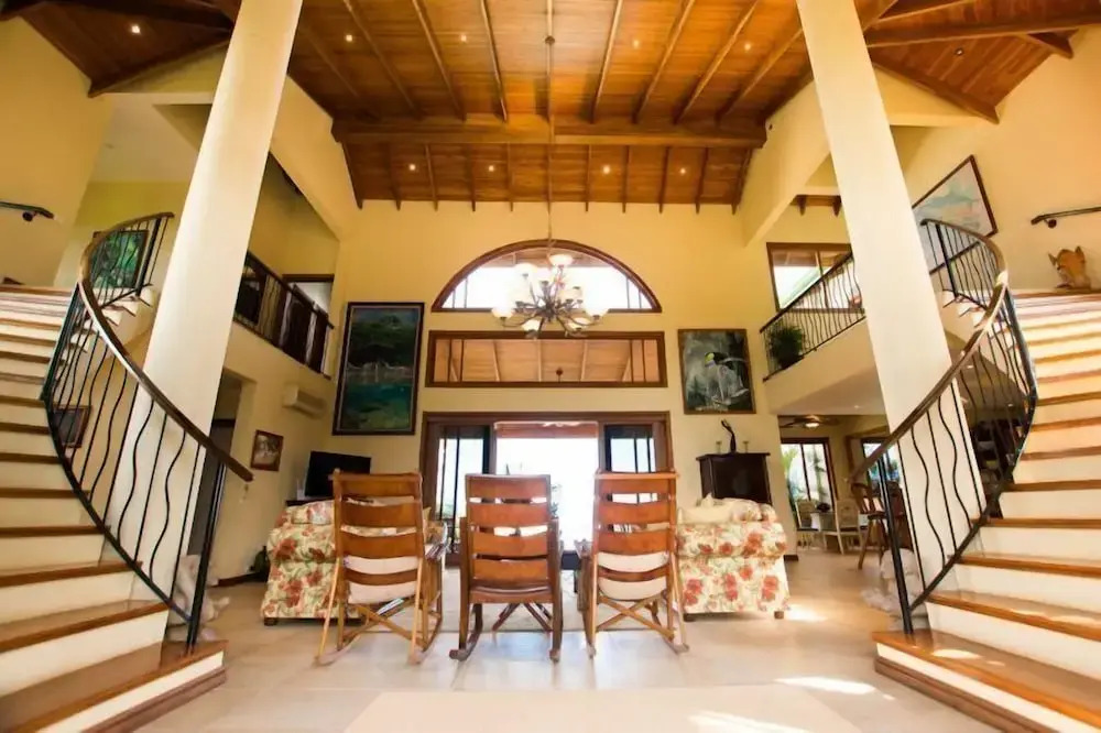 Villa Verde 4br Ocean-view Villa 12 Guests
