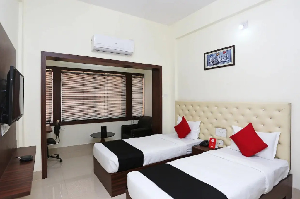 Hotel Triple Tree