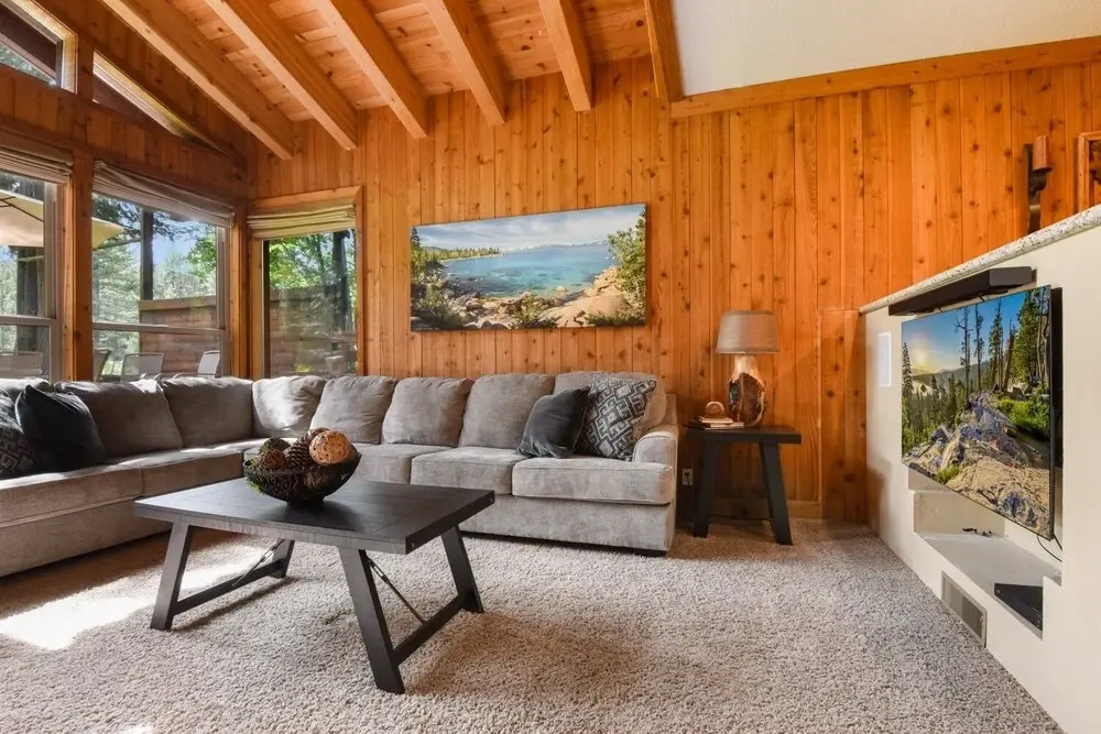 Birdie Time Luxury Home - On Golf Course, Dog Friendly 4 Bedroom Home by Redawning