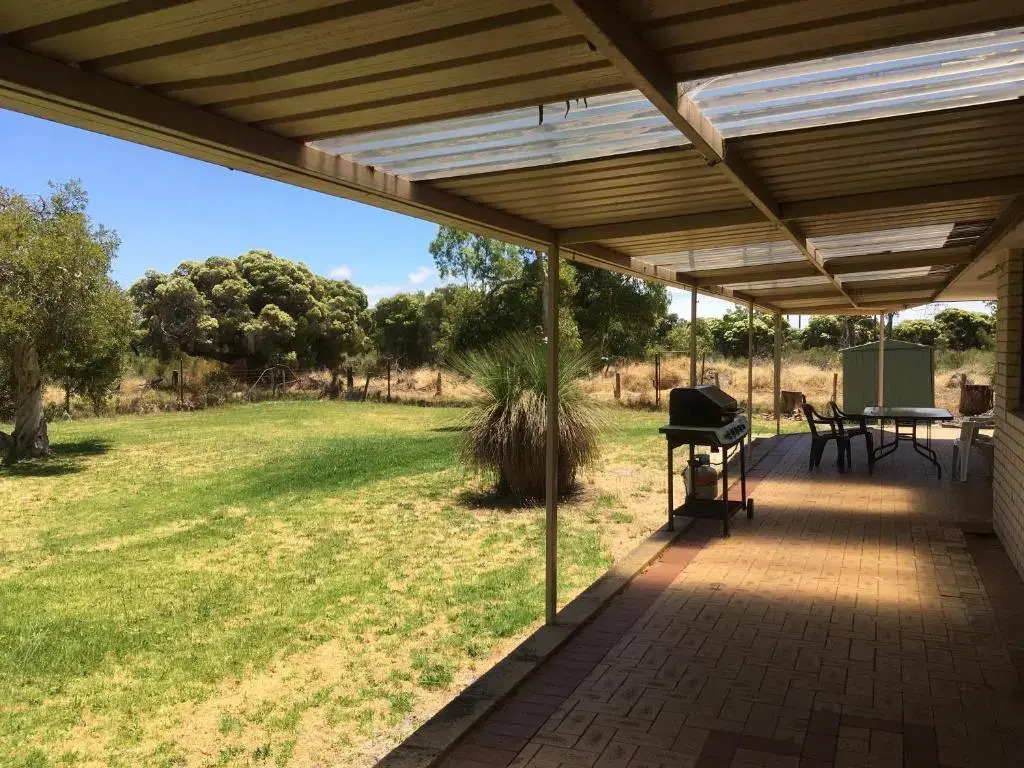 Pinjarra Caravan Park and Cabins