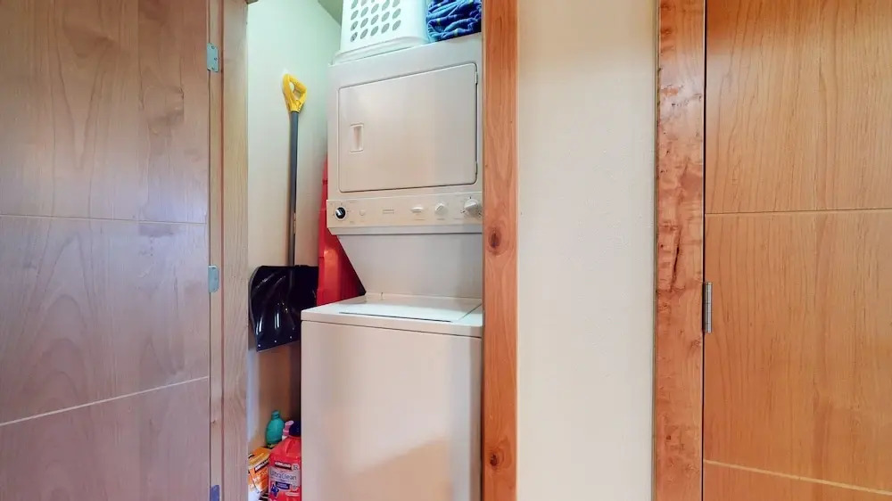 Solstice 11 Amazing Location on Golf Course, Heated Garage, Private Washer Dryer by RedAwning