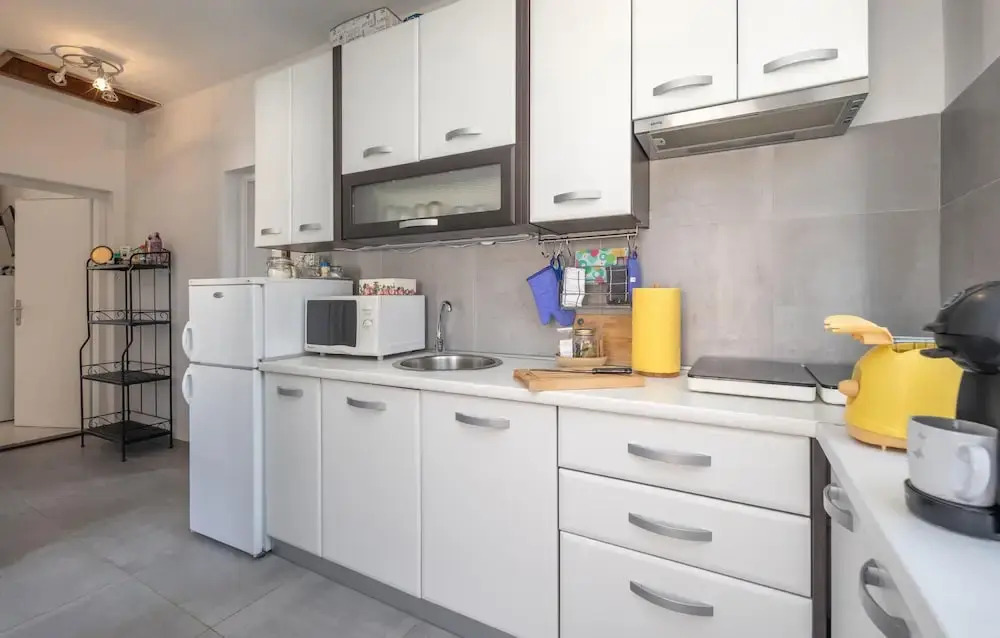 Nice Apartment in Malinska With Wifi and 3 Bedrooms