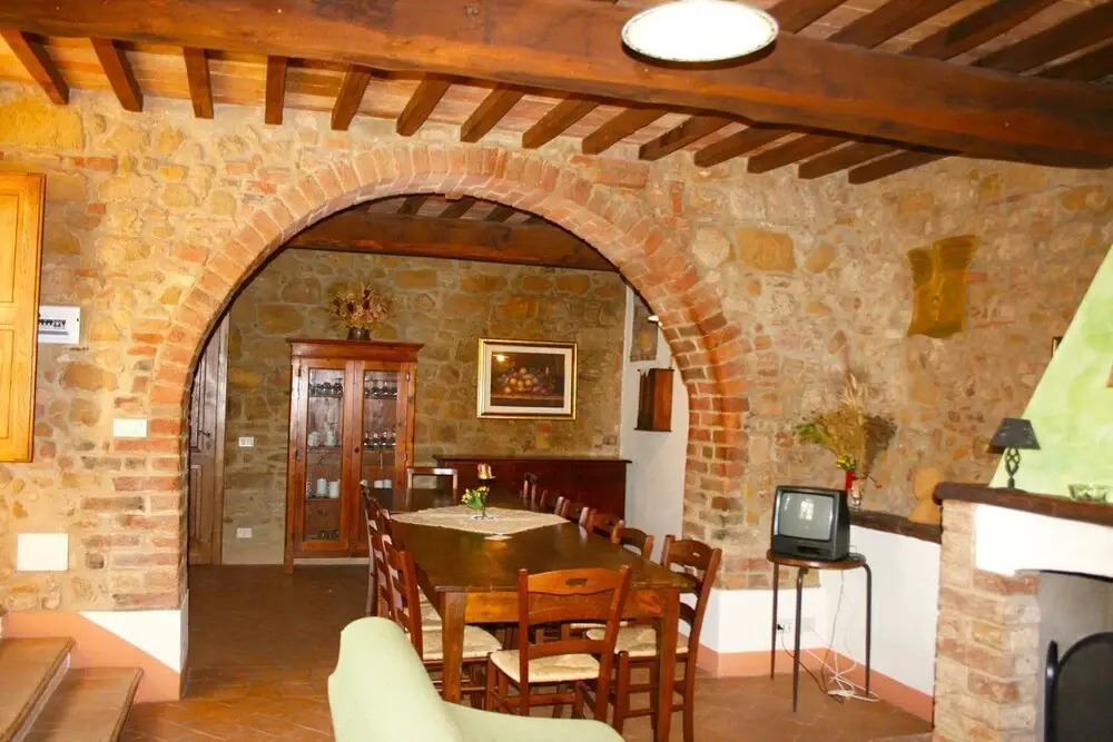 Villa Fonte allOppio con area piscina recintata