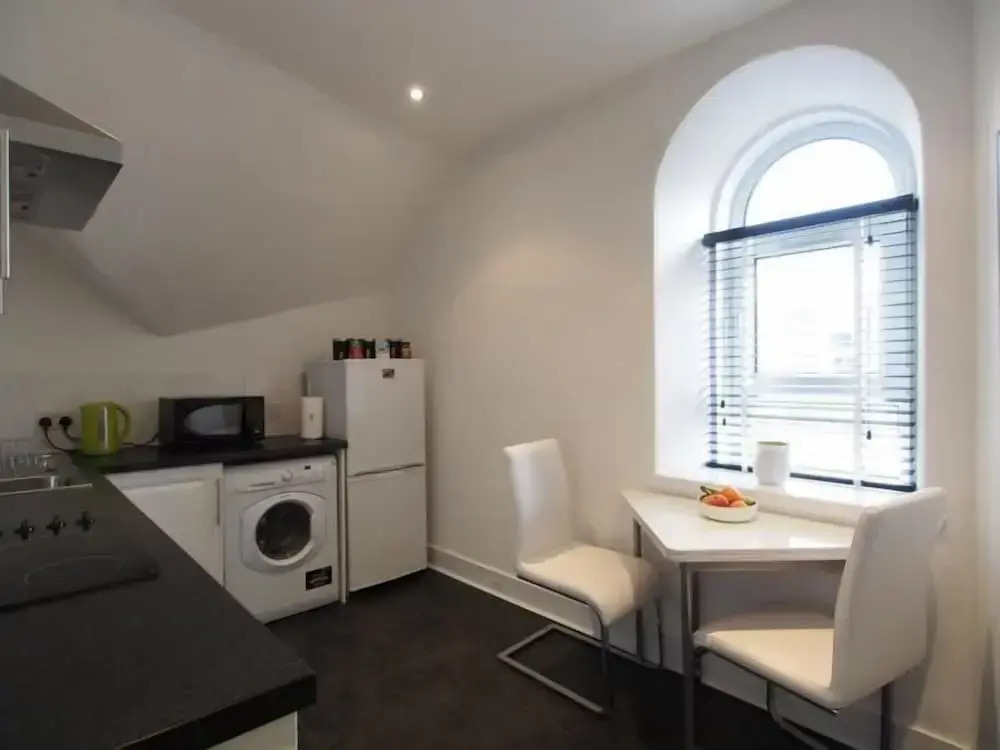 Thistle Apartments