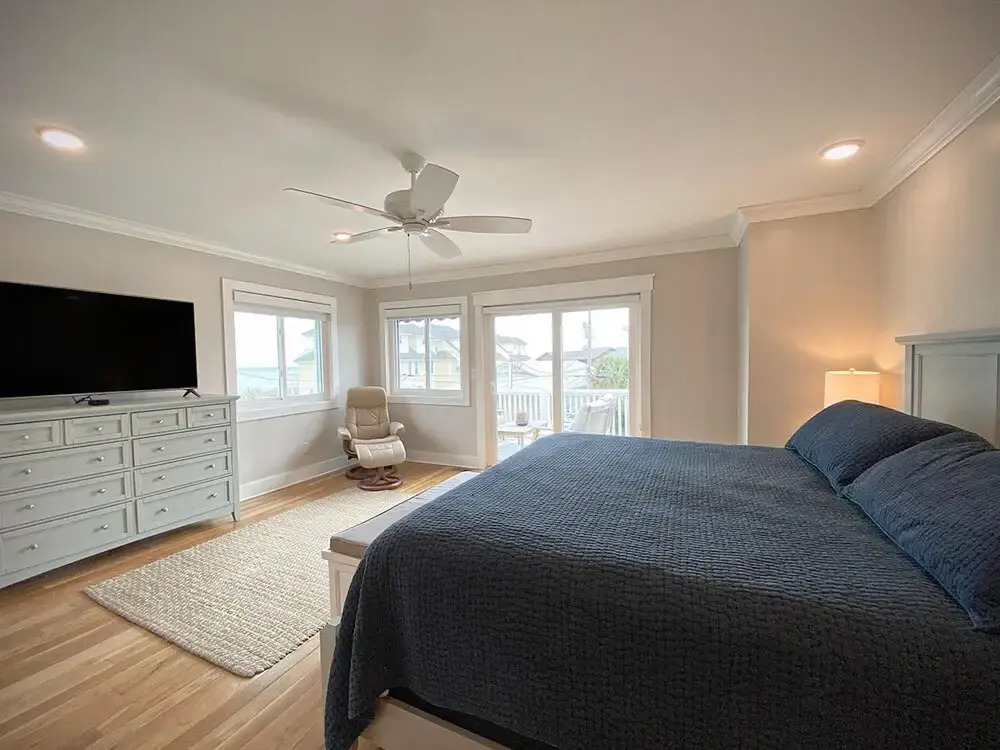 Bare Feet Retreat by Sea Scape Properties