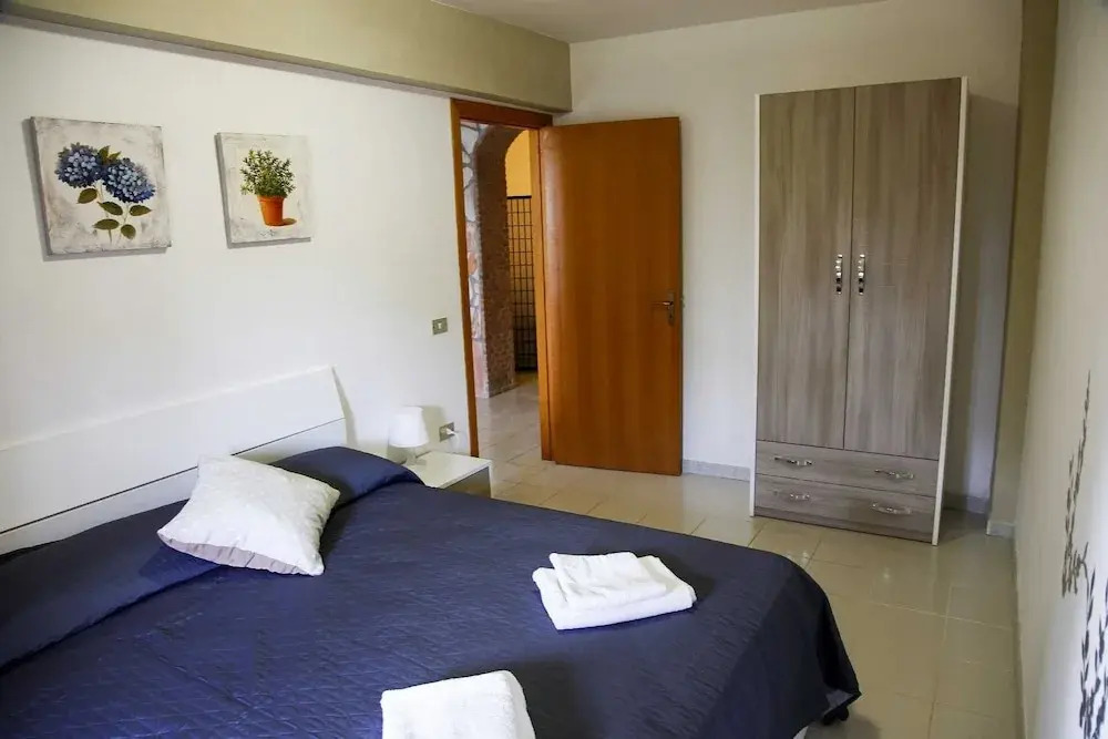 Pretty Holiday Apartment in a Residence Just 900m From the Sandy Beach