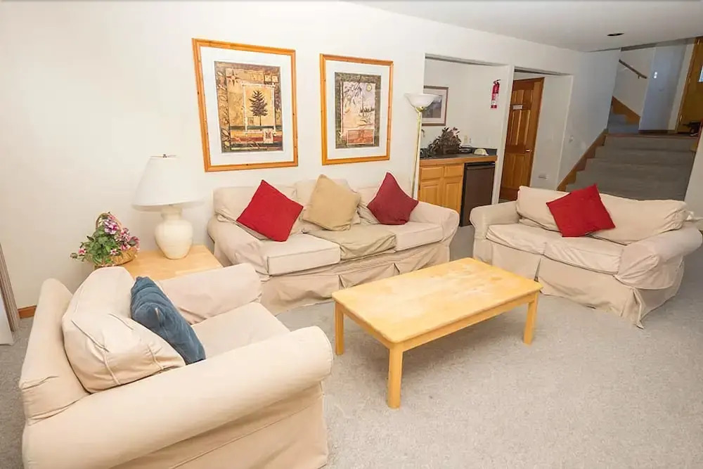 1803 Venice Drive 4 Bedroom Home