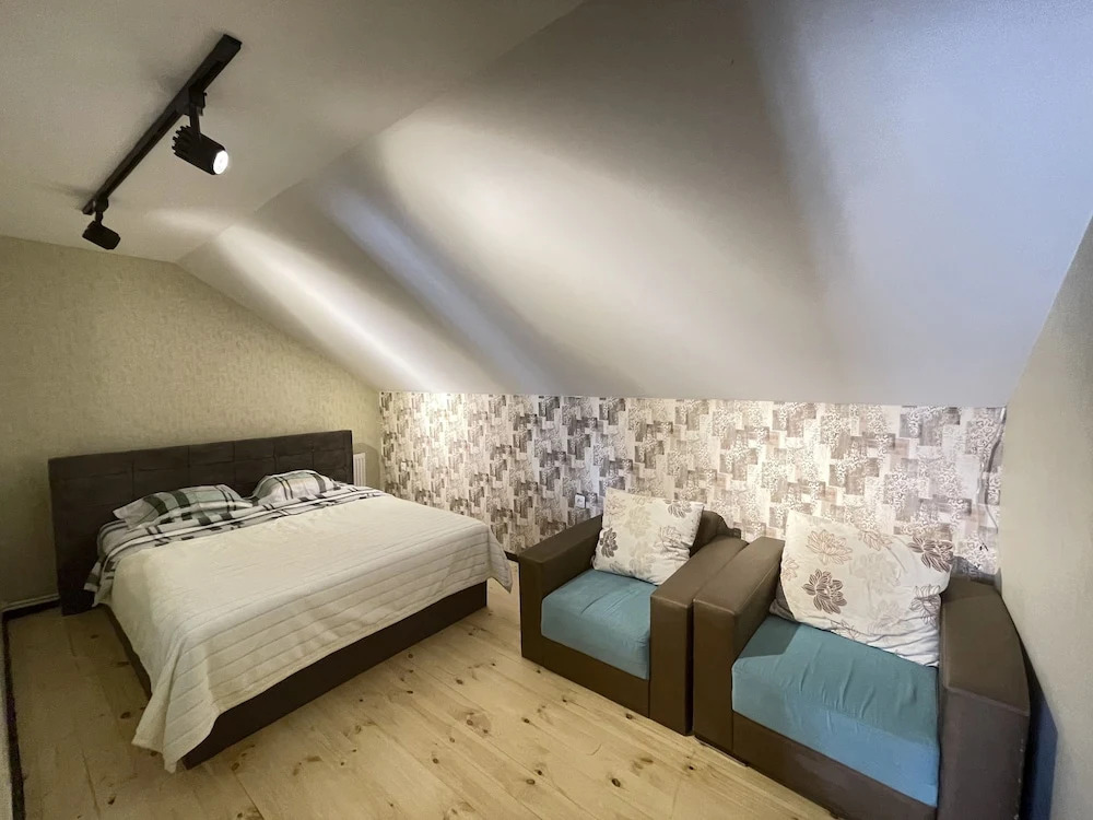 Grayhouse Elia Apartment