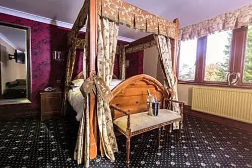 Springbank Manor