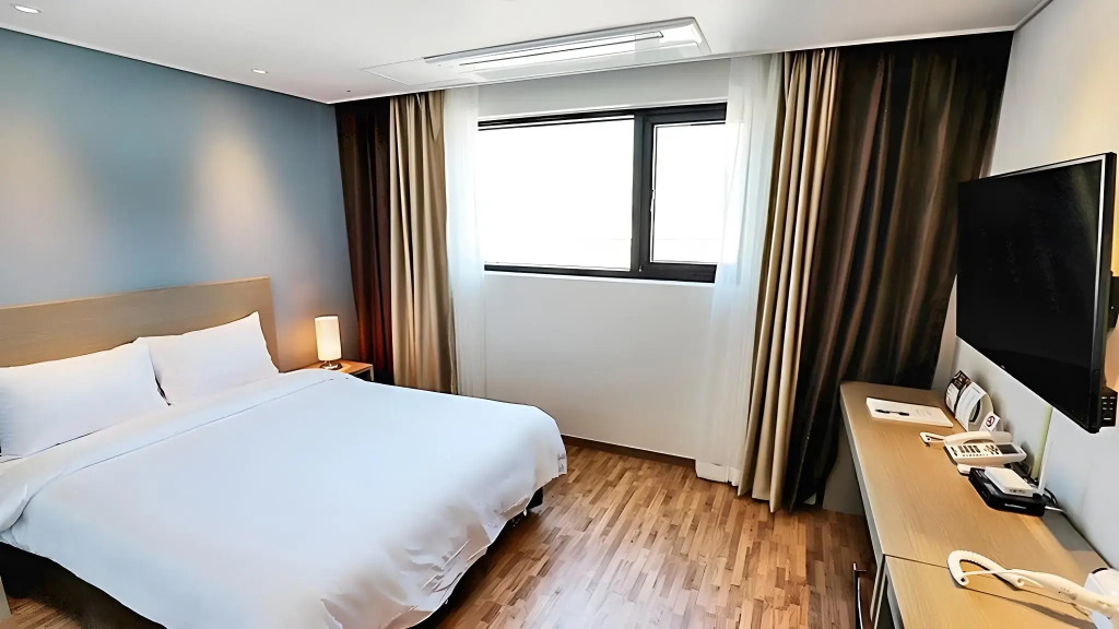 Sea Moon Tourist Hotel