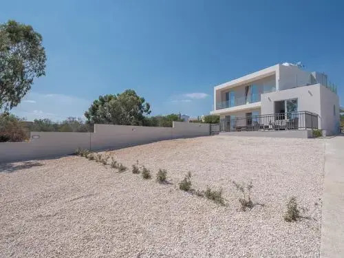 Beautiful 5 Star Holiday Villa in a Prime Location in Protaras, Book Early To Secure Your Dates, Protaras Villa 1250
