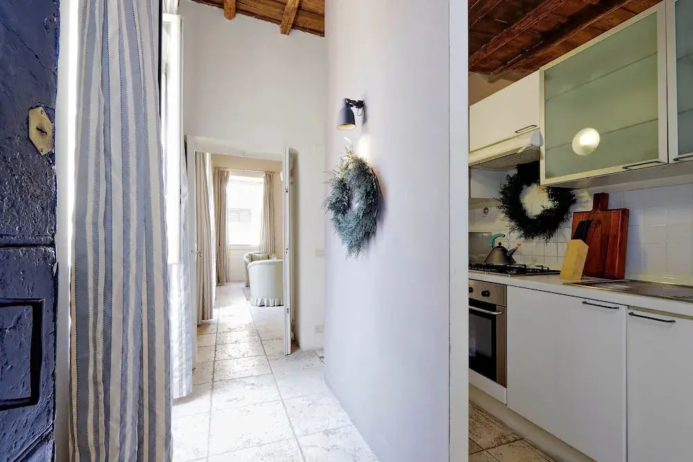 Pavone Charme - My Extra Home