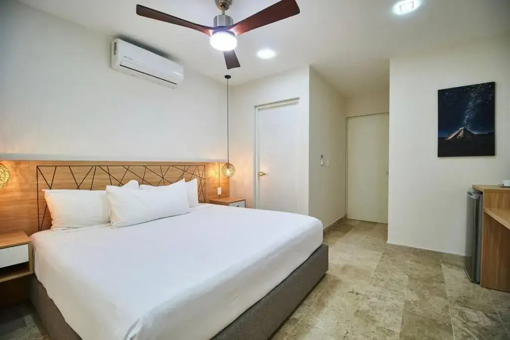 2 Bedroom apartment with 2 Pools, Wifi & GYM