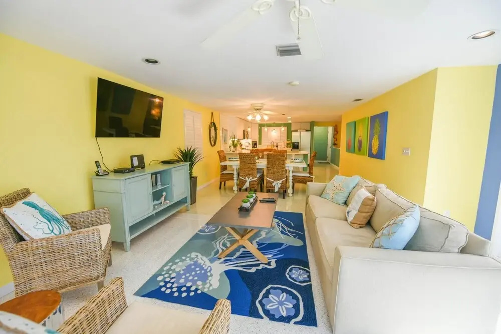 A Ray of Sunshine Apartment 3