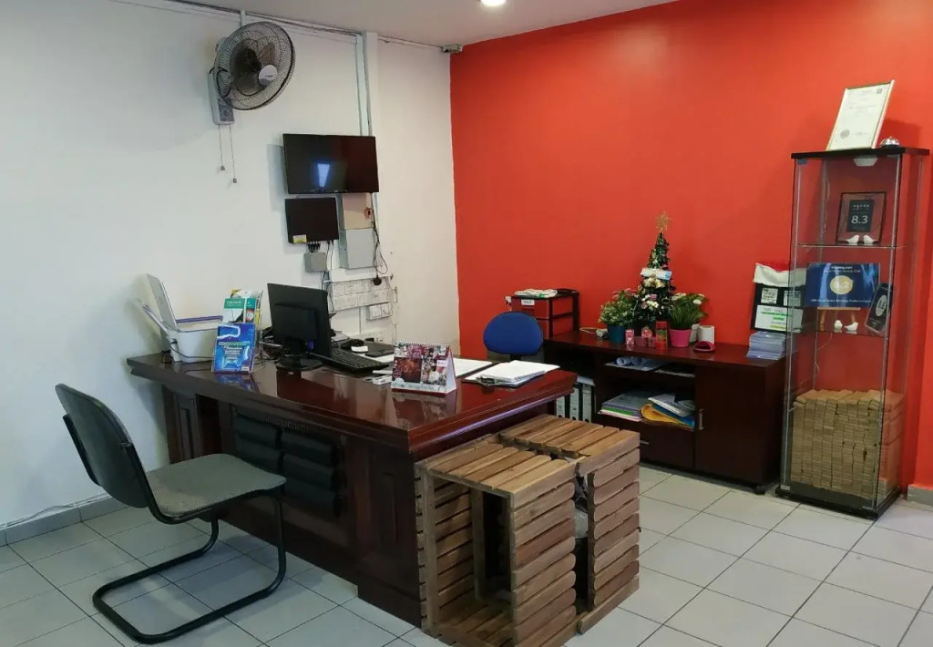 Bestow Capsule Hostel