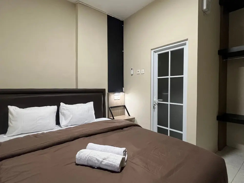 Brenn Hotel Semarang Mitra Reddoorz