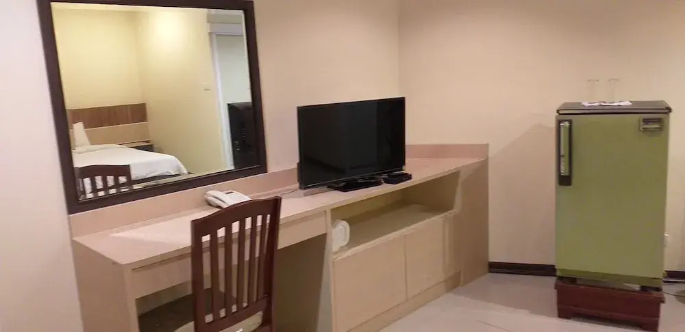 Sirichai Hotel