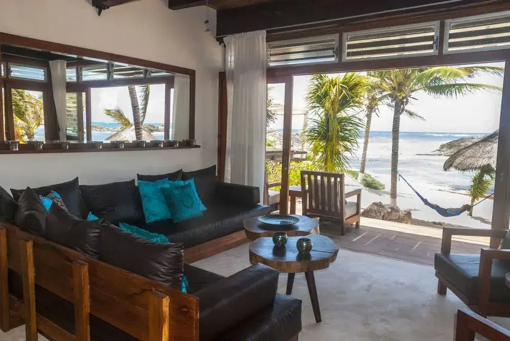 El Pez Beach House
