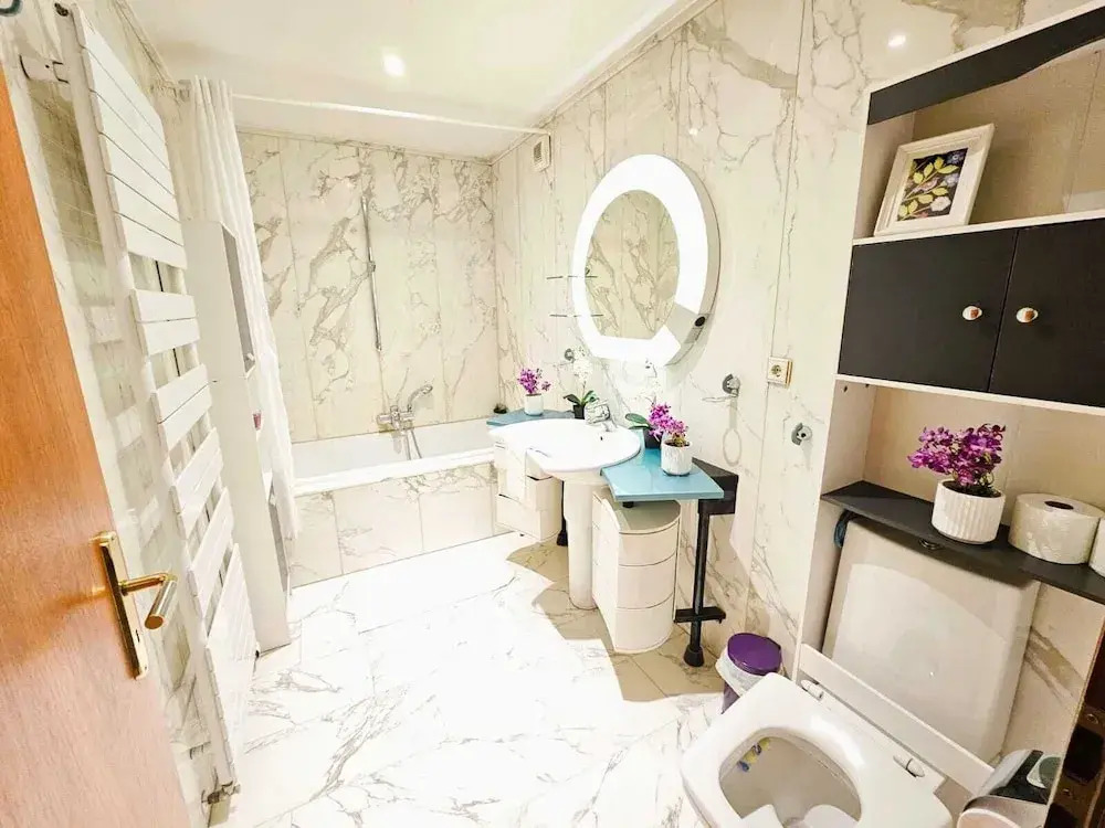Smart Retreat next to Luxembourg Station
