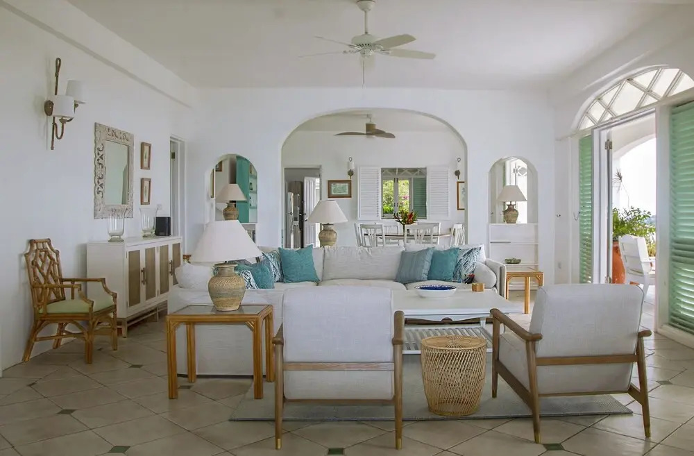 Zephyr Hill - 4 bedroom Villa with awe inspiring views 4 Villa by RedAwning