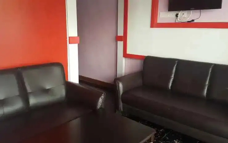 Qadira Hotel