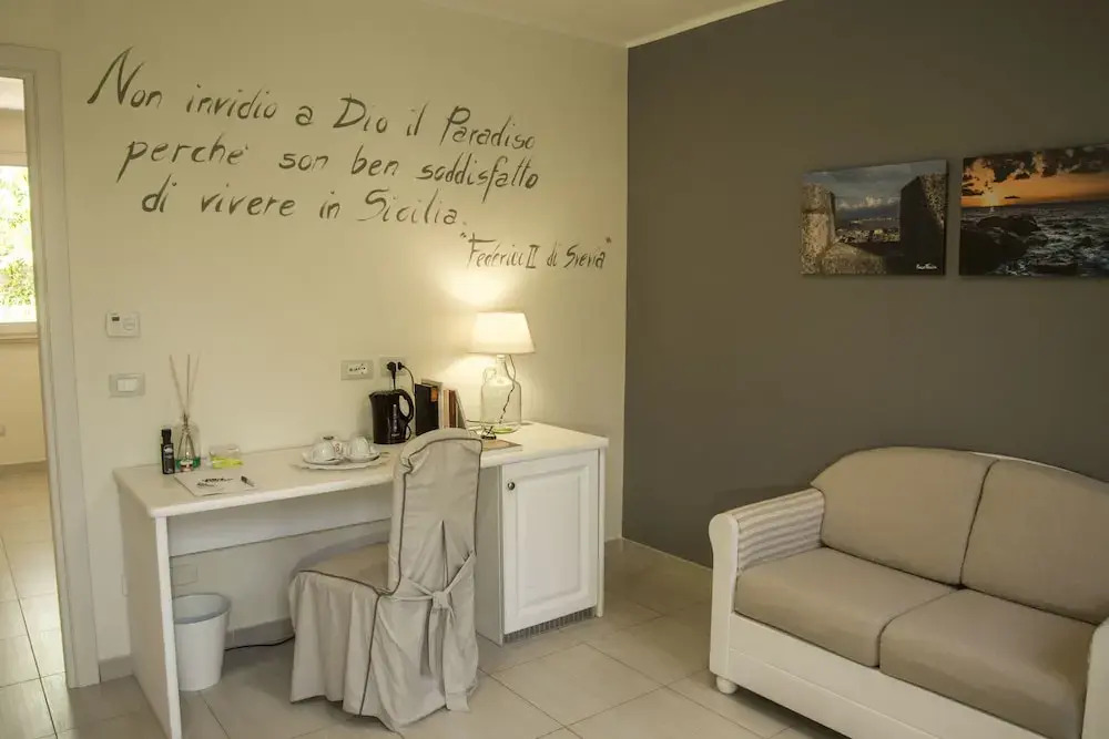 Villa Laura Resort