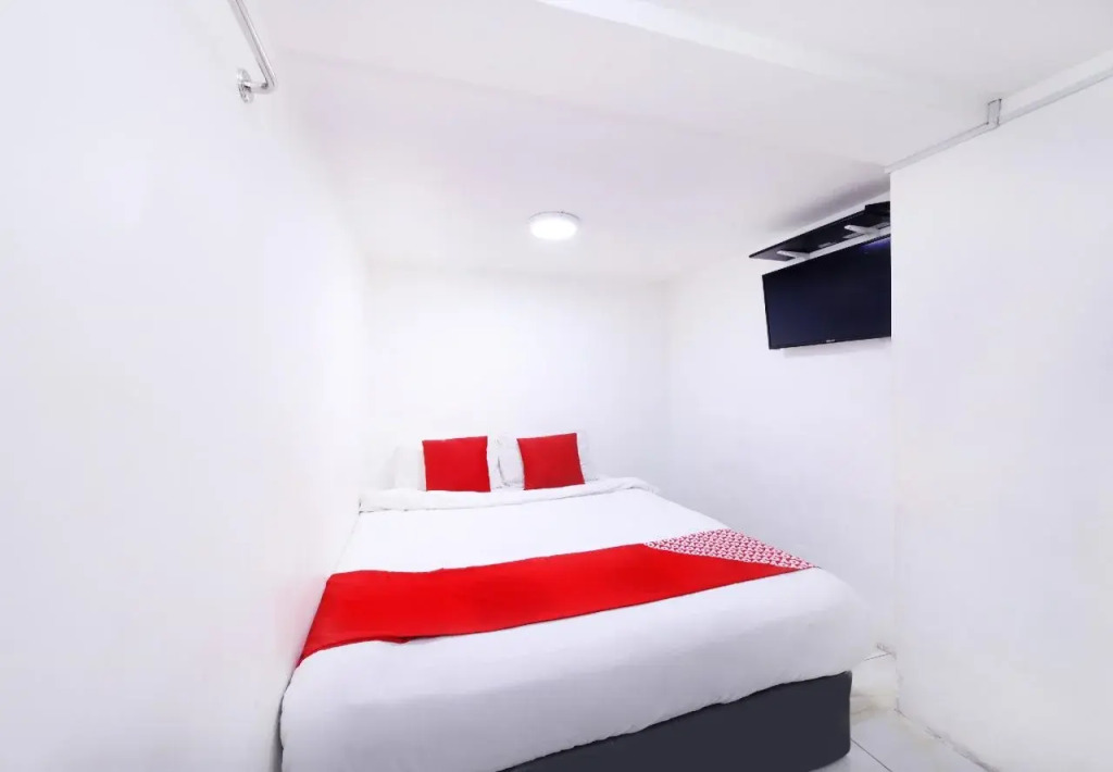 OYO 334 Everest Hotel