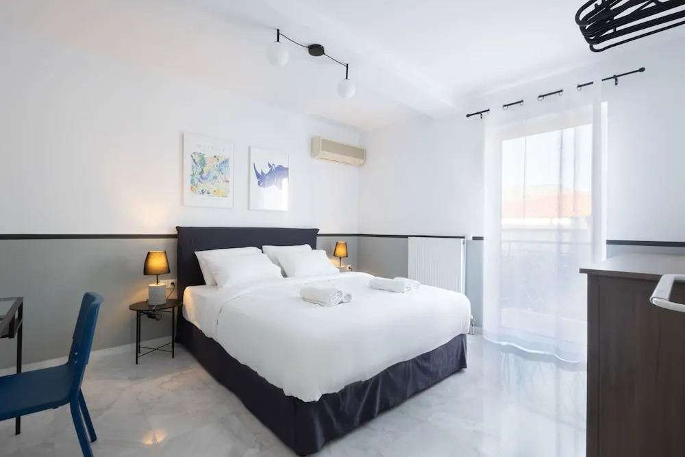 Kotzia 25 in Alimos With 3 Bedrooms and 1 Bathrooms