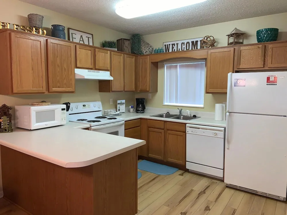 Whispering Pines 614