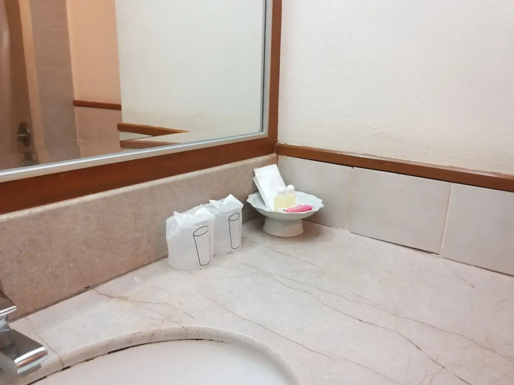 Songphanburi Hotel