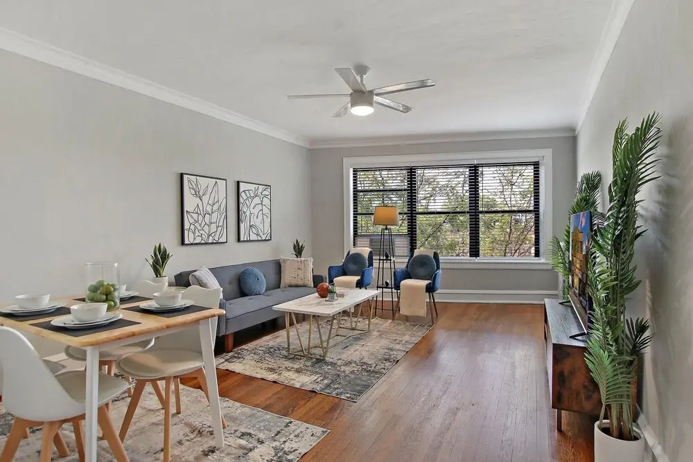 Classic & Charming 2BR Apt in Lincoln