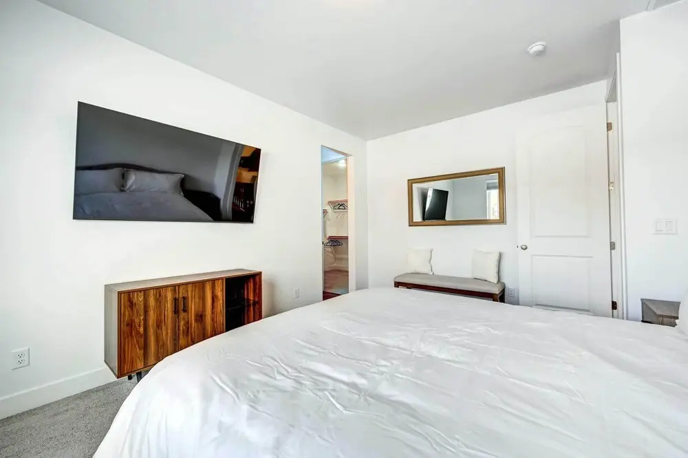 12 Mi to Dtwn Flagstaff: Spacious Bellemont Home