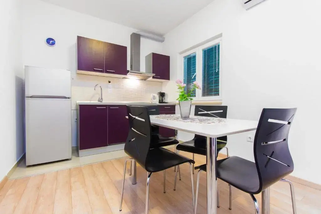 Apartments Srdarev Pencov