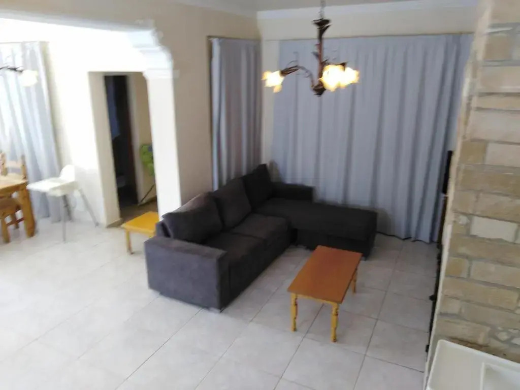 Lovely six Bedroom Villa in Coral Bay