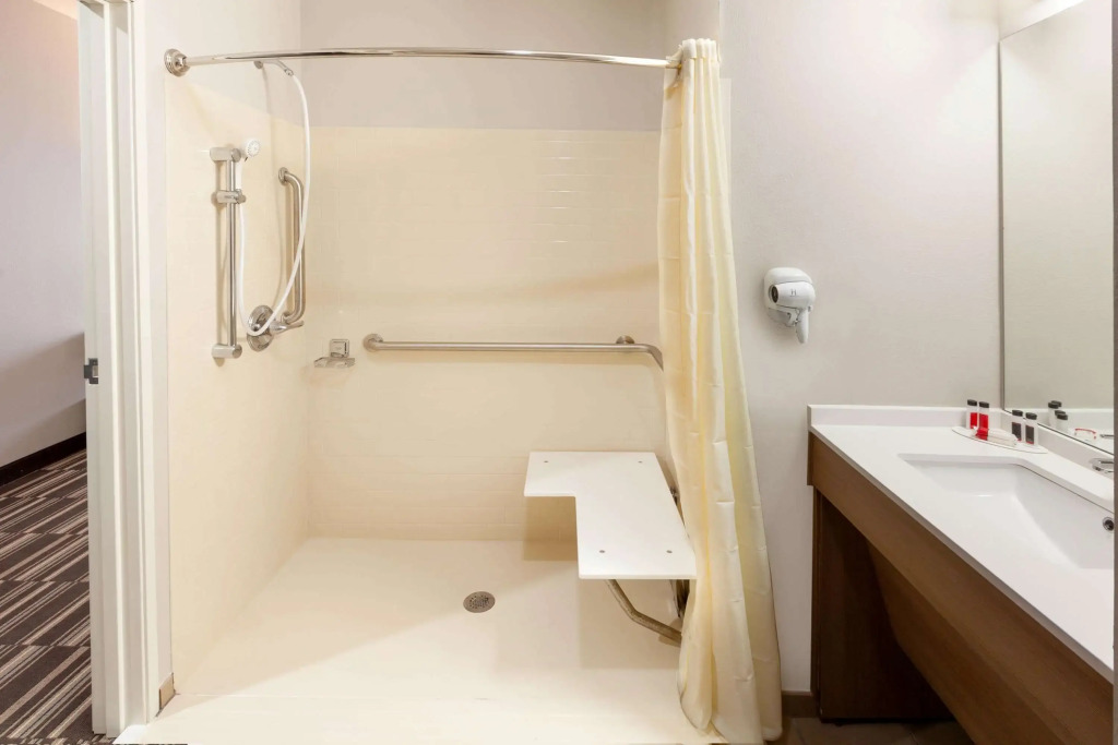 Microtel Inn & Suites by Wyndham College Station