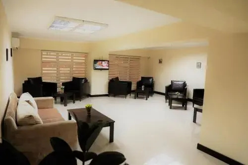 Kristal Hotel