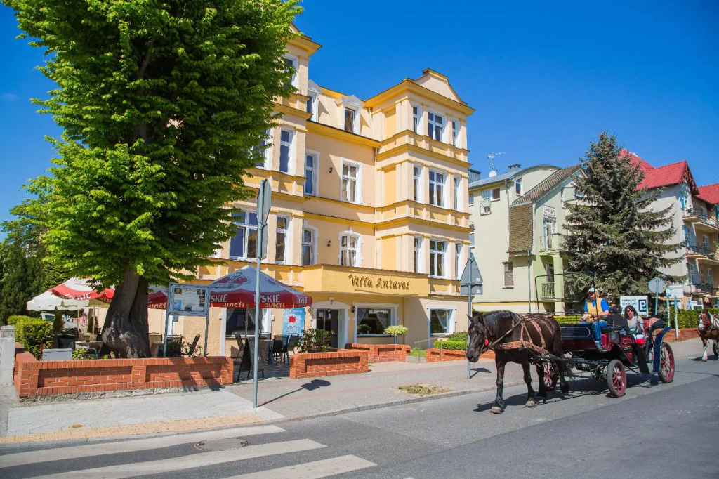 Hotel Villa Antares