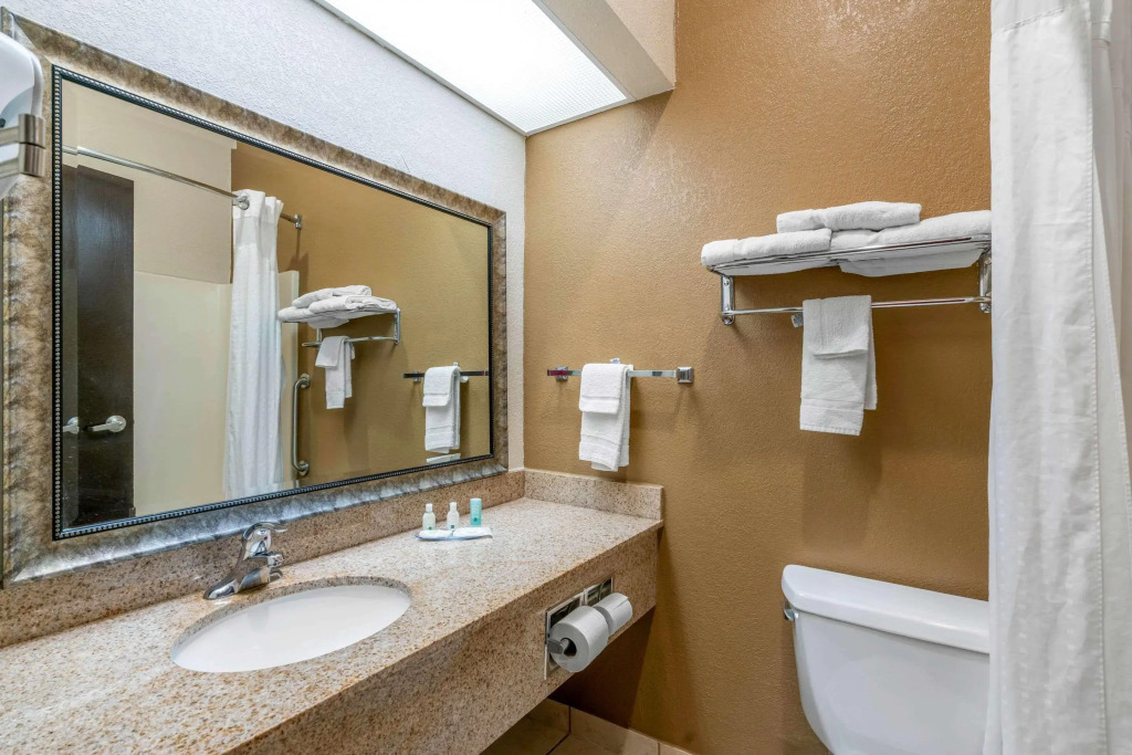 Quality Inn & Suites Jefferson City