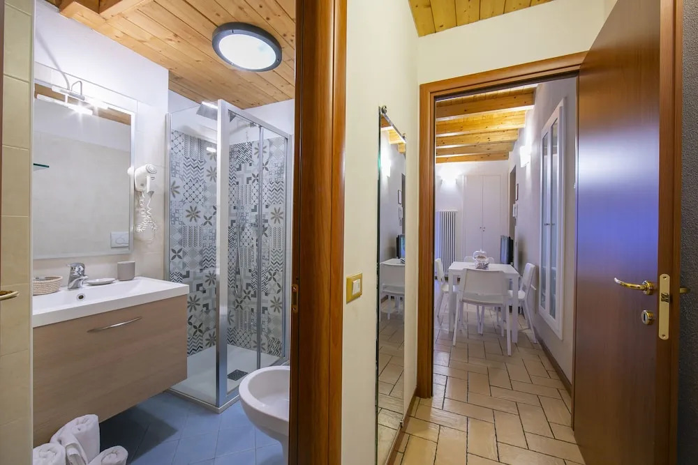 Le Stanze del Lago Apartments