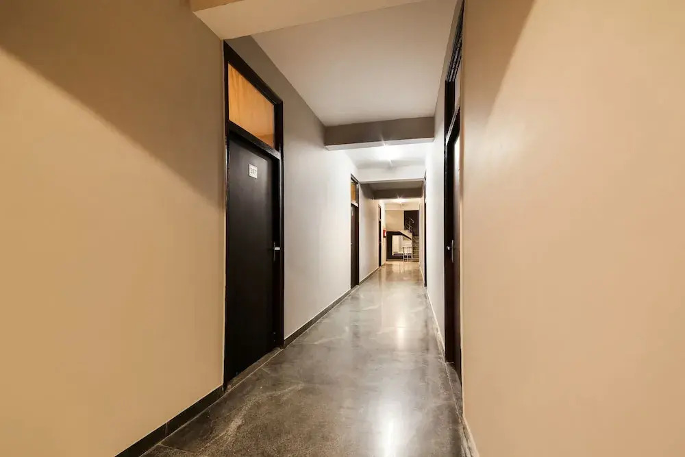 OYO Flagship 30197 Noida Sector 43