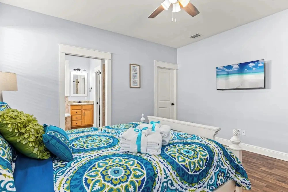 Sea Breeze - Dog Friendly 3BR 2BA Beach House, Beach Access