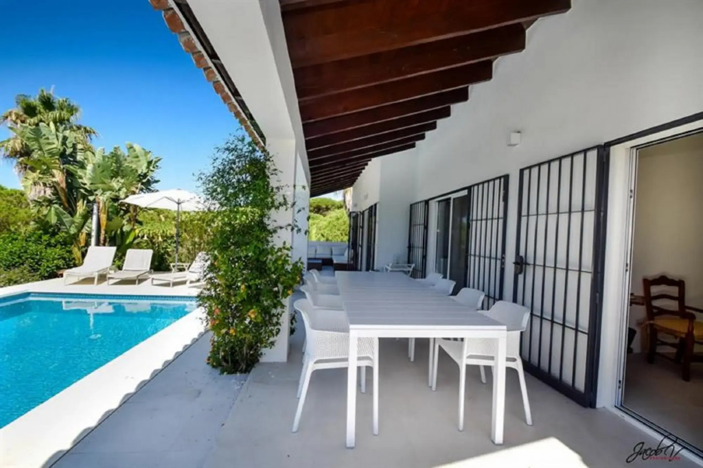 8738 - Great Villa Near Beach & Marbella
