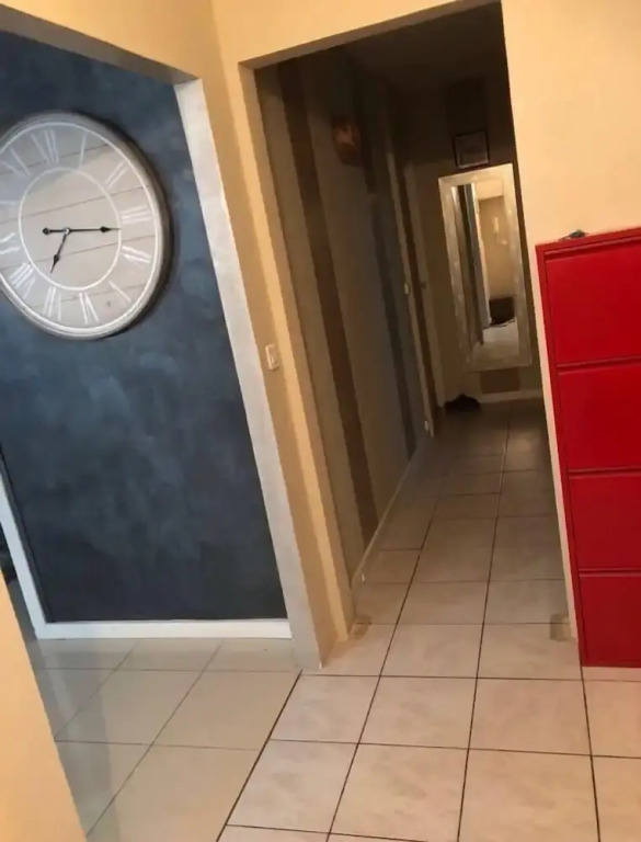 Une chambre dans un appartement, chez l’habitant