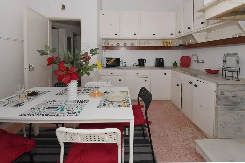 Royalty Hostel