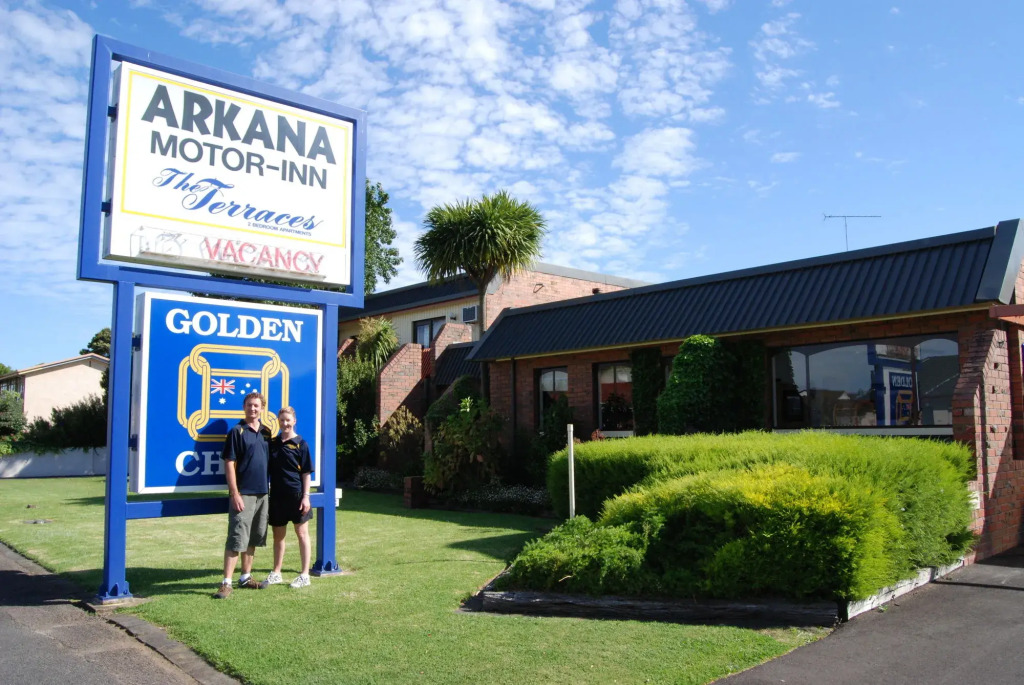 Arkana Motor Inn & Terrace Apartments
