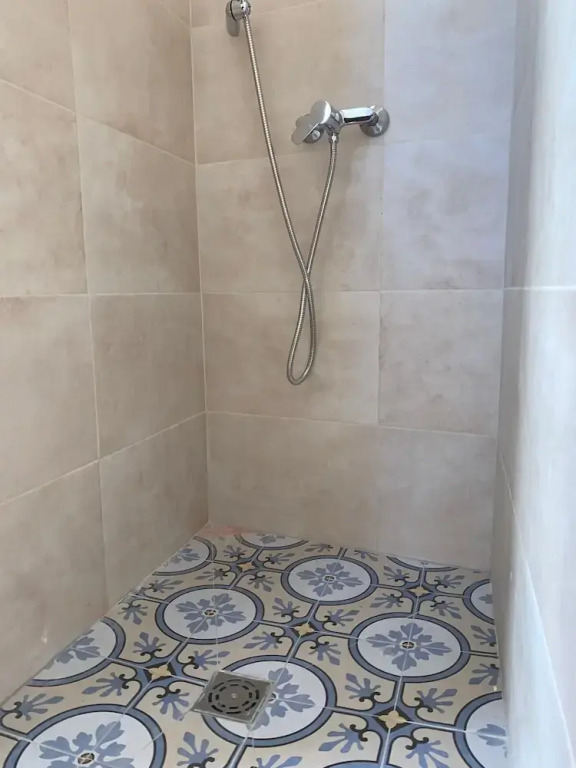 Amplia casa para 6 con piscina